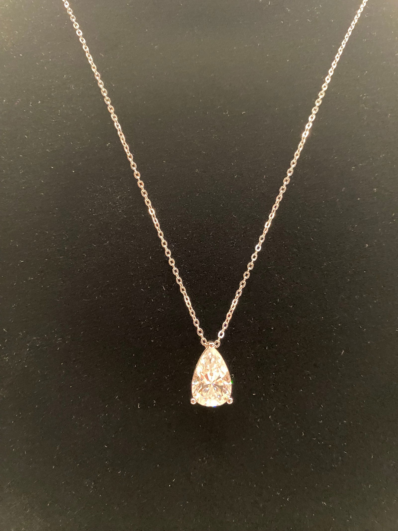 Necklace 4 Carats VVS Moissanite (1 of 3)