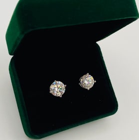 3 Carats VVS Earrings