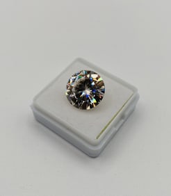 Moissanite VVS Stone