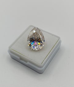 Pear VVS 10 Carats