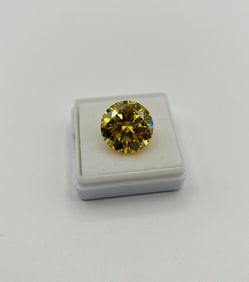 10 Carats VVS Yellow Moissanite