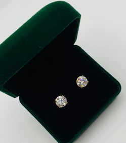 2 Carats VVS Earrings