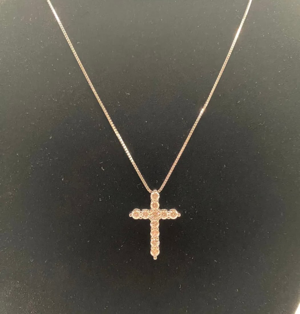 White Gold VVS Cross Necklace (1 of 2)