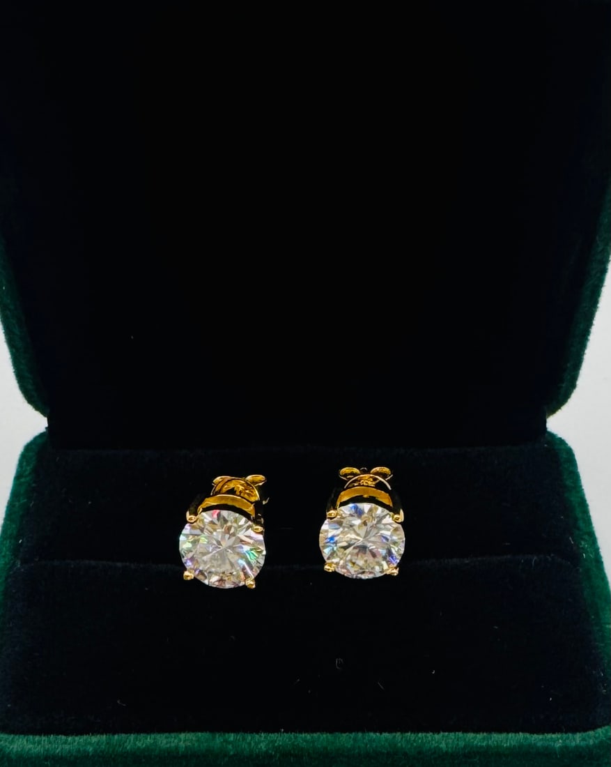 Yellow Gold VVS Earrings 2 Carats (1 of 4)
