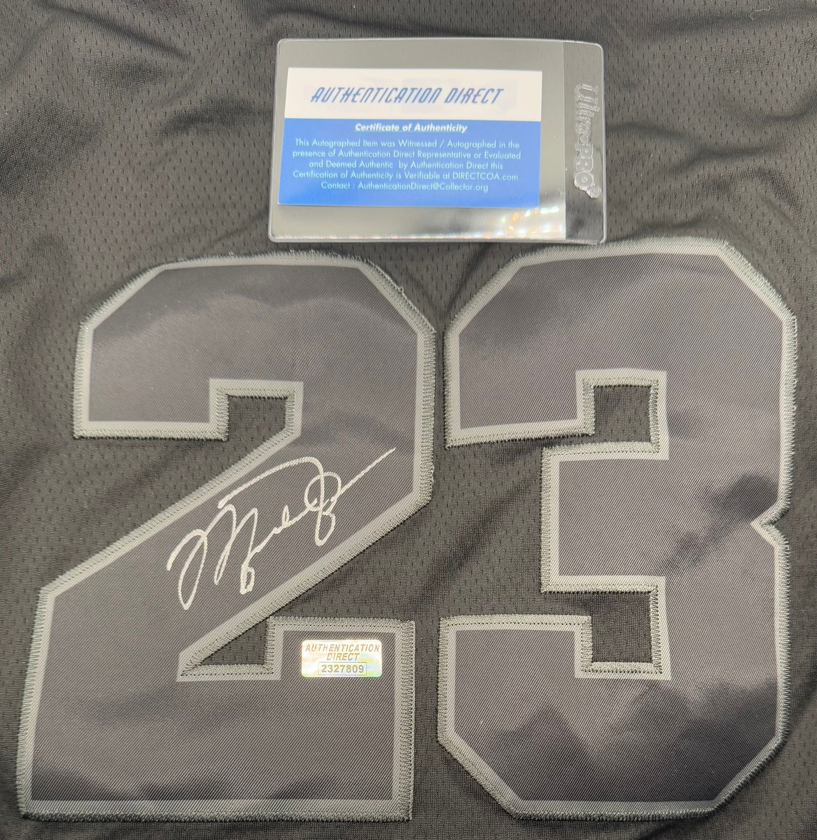 Michael Jordan Autograph Signed Jersey With COA (1 of 1)