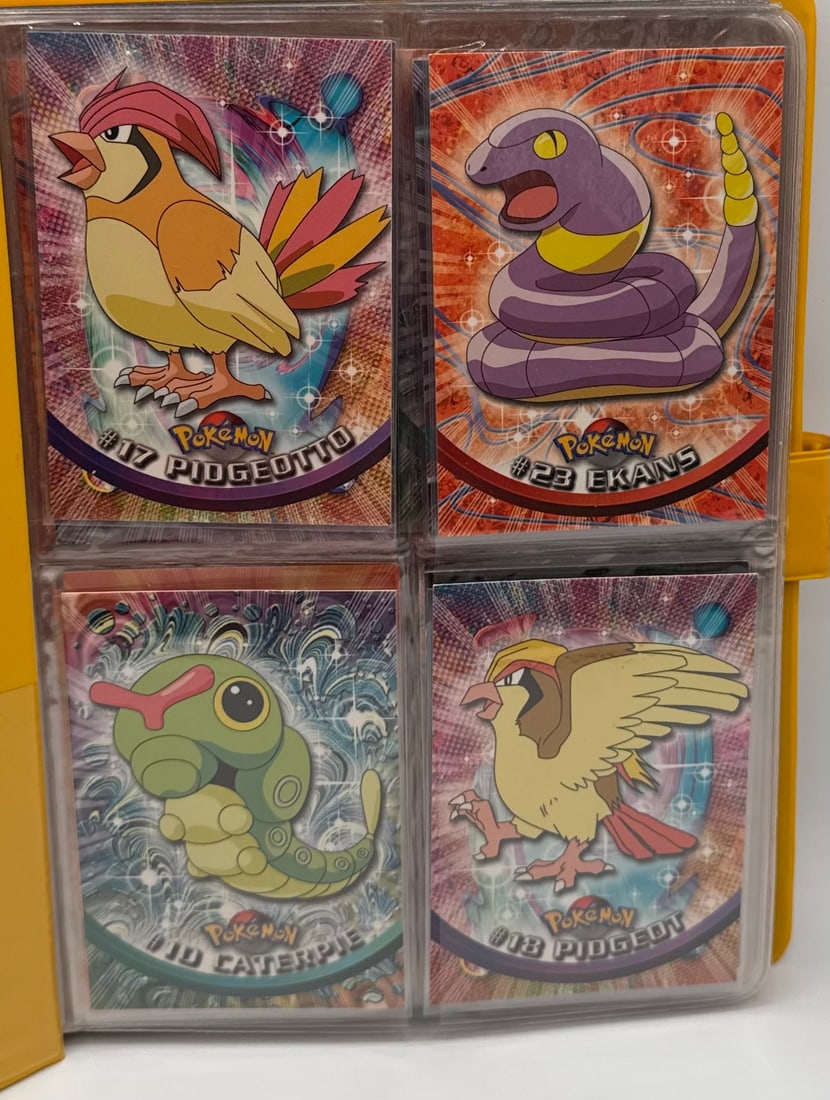 1999 Topps Pokemon Binder (1 of 5)