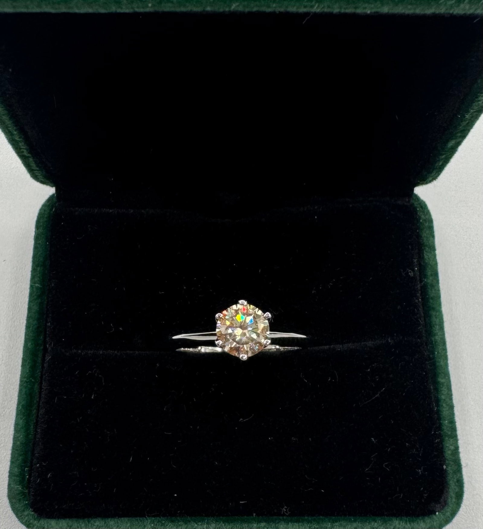 VVS Ring: 18k White Gold Plated On sterling Silver Moissanite VVS1 Stone Ring Color: D