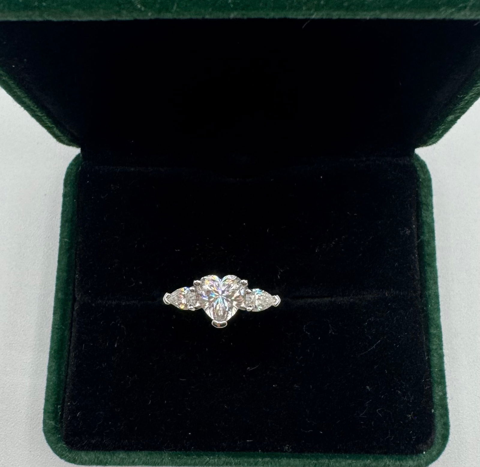 Heart Shape VVS Ring (1 of 3)