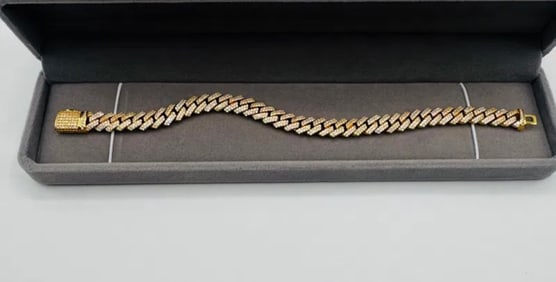 VVS Bracelet 8 Inches