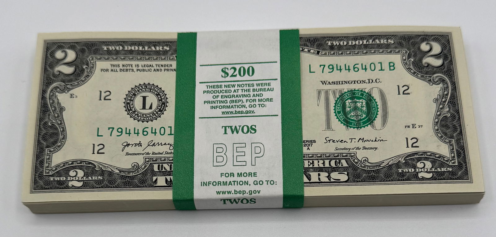Two Dollar Bills Bundle Consecutive Serial Numbers (1 of 3)
