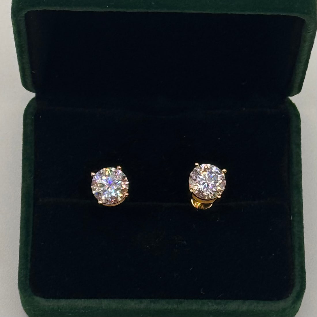 Yellow Gold VVS Earrings 2 Carats (1 of 3)