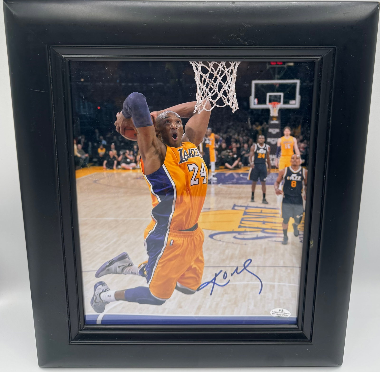 Kobe Bryant Autographed Signed COA (1 of 3)