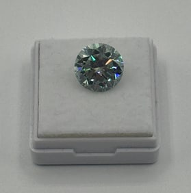 5 Carats Light Blue VVS Stone