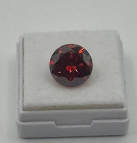 5 Carats Red VVS Stone