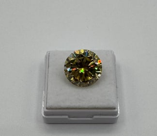 10 Carats Yellow VVS Stone