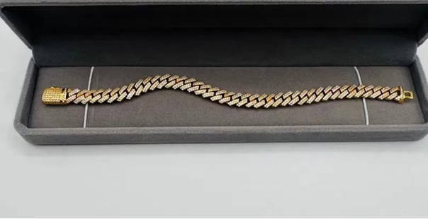 Cuban Bracelet VVS 8 Inches: VVS1 Real Moissanite Bracelet sterling silver 18k Plated yellow Gold Size: 8MM Length : 8 inches