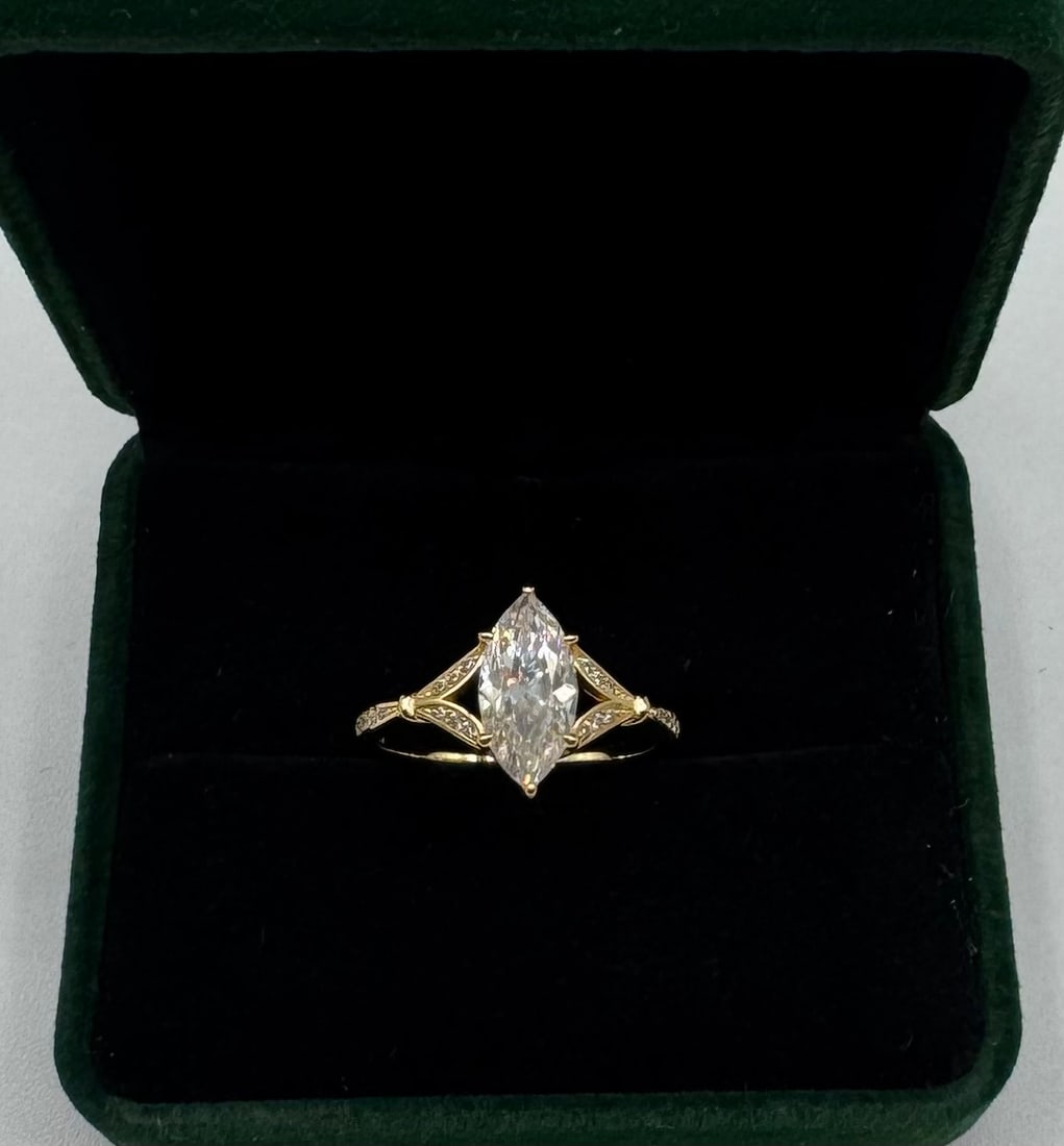 Marquise VVS Ring (1 of 4)