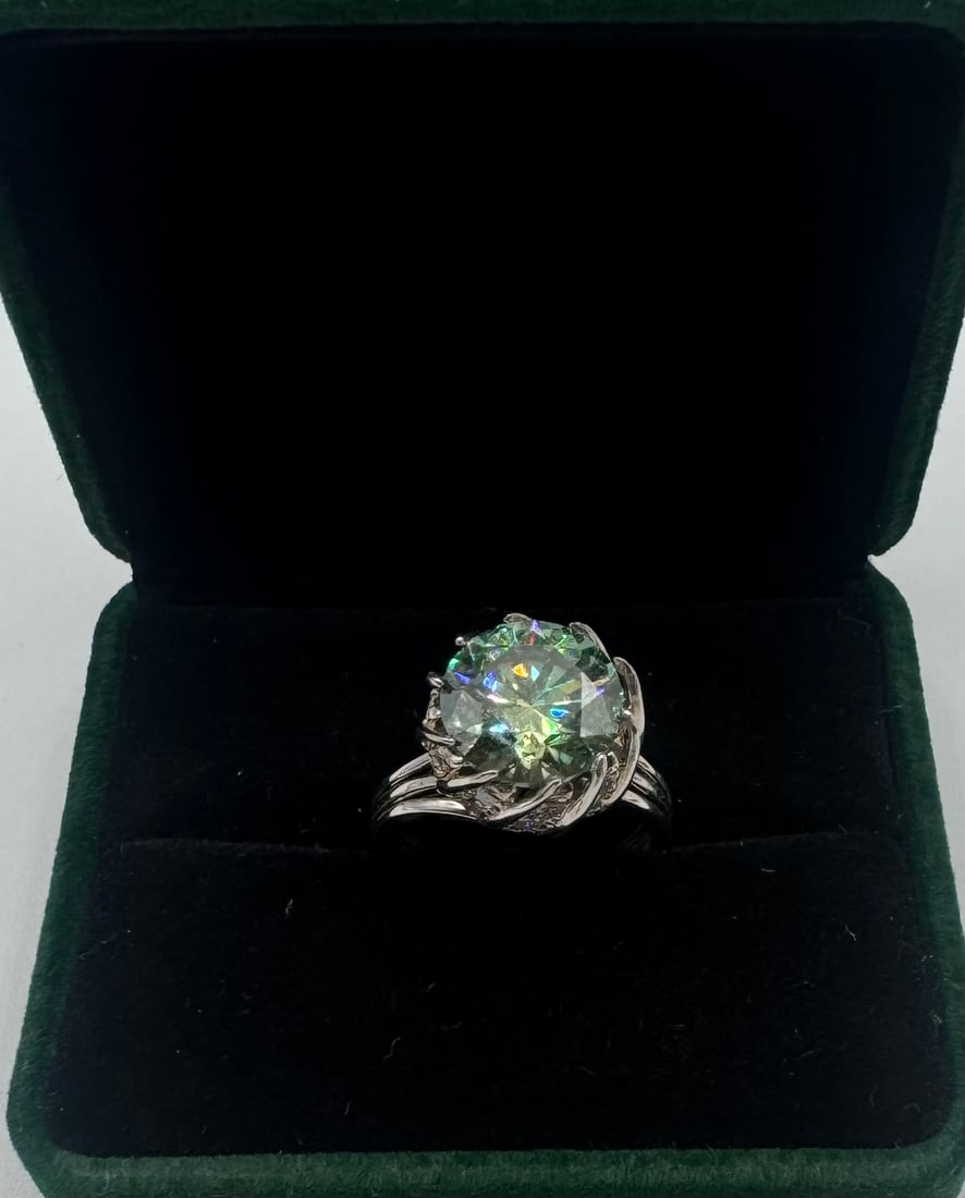 5 Carats Blue Green VVS Ring (1 of 3)