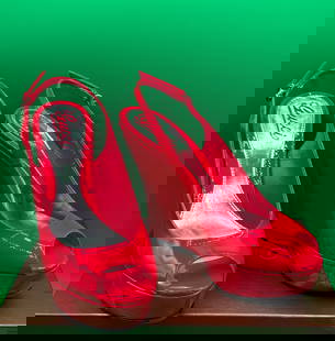 Gucci Coral Red Leather: Authentic Gucci Coral Red Patent Leather Peep-Toe Slingback Wedge Sandals pre owned Size 38 1/2 serial# 234825 made in Italy. It comes with its original box 