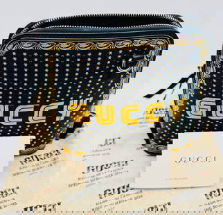 Gucci Crossbody Bag: Authentic Gucci Black Sega Leather Crossbody Bag- Authentic . Made in Italy. It comes with its straps and Gucci Dust Bag. . . No damages or tears. Pre Owned , excellent condition please see pictures