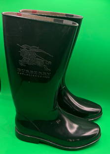Burberry Boots: Pre Owned Authentic Burberry Boots Black Color . Made in Italy . Size: 40 USA size: 6-8 