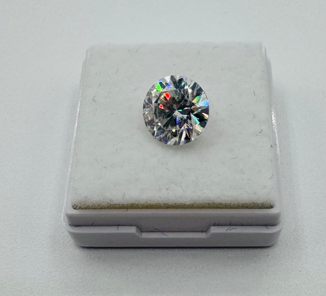 5 Carats VVS Stone (1 of 2)