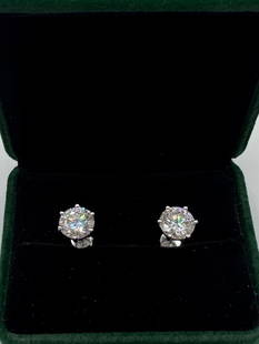 2 Carats VVS Earrings: 18k white Gold Plated on Sterling Silver Earrings Moissanite VVS1 Stone shape : Round