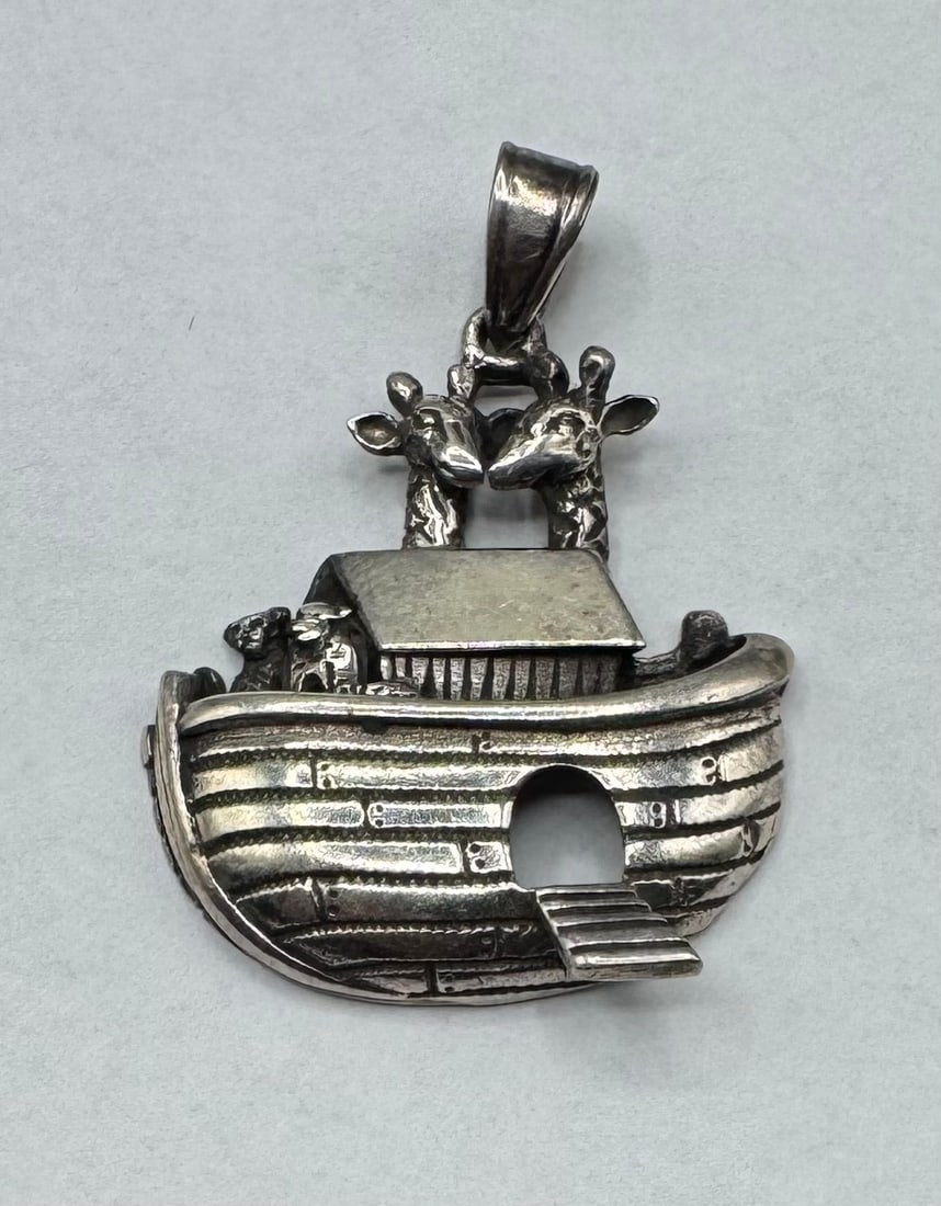Noah Ark Silver Pendant (1 of 2)
