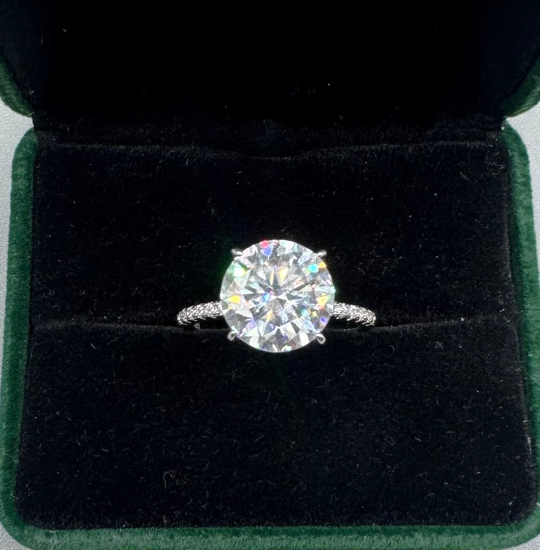 5 Carats VVS Ring (1 of 3)