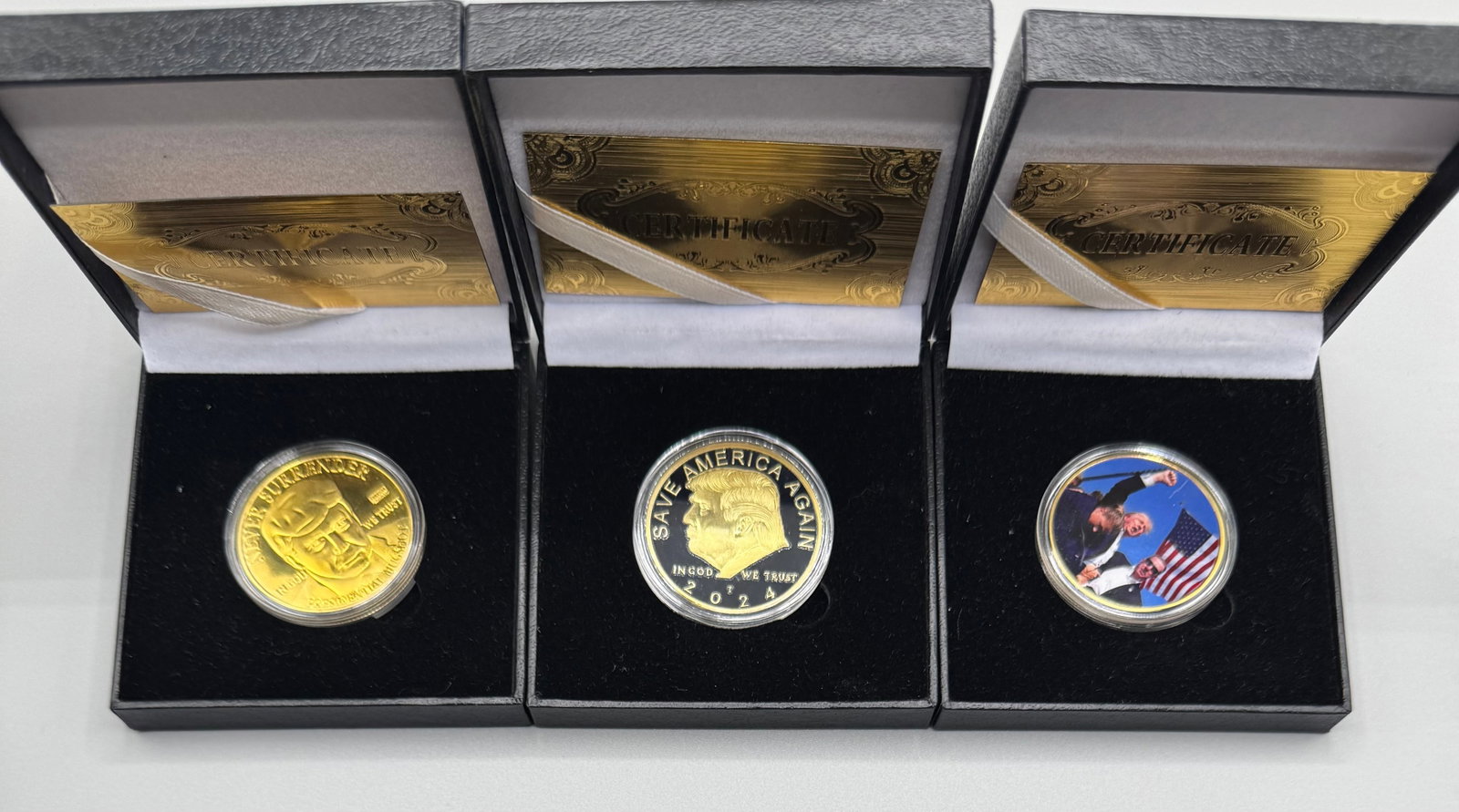 Donald Trump Coins: (3) Commemorative Donal Trump Coins