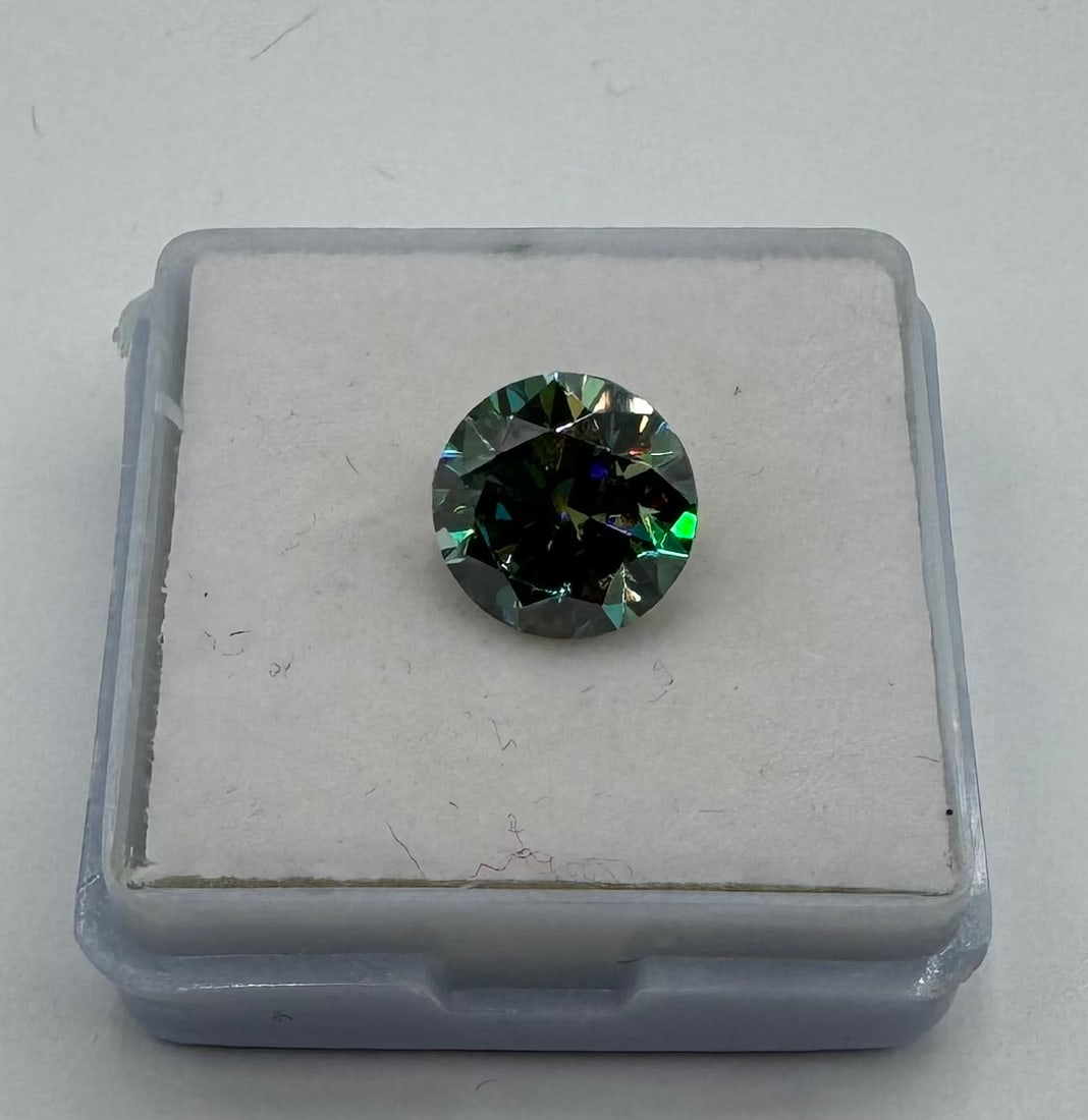 Blue VVS Stone (1 of 2)