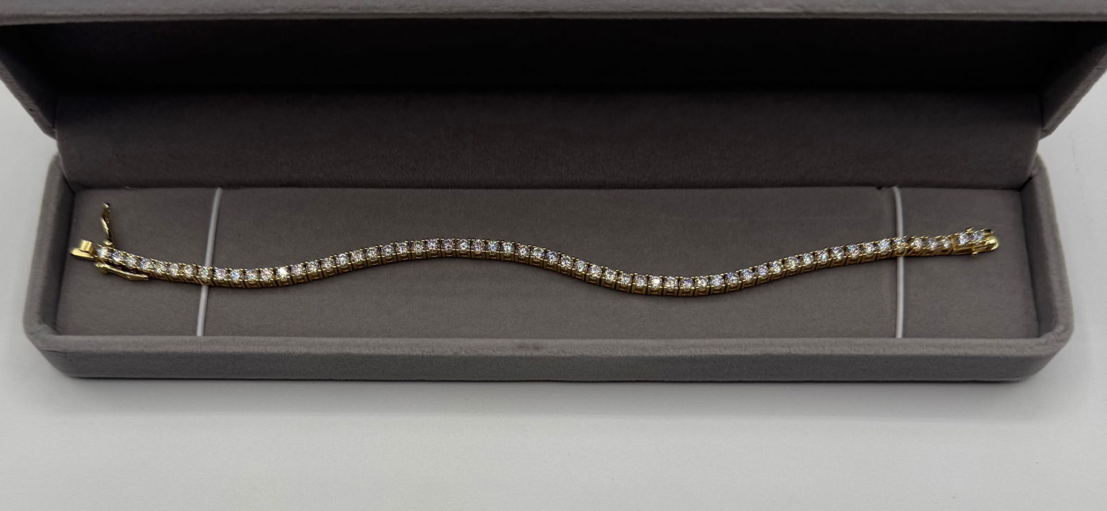 Yellow Gold VVS Bracelet 8 Inches (1 of 3)