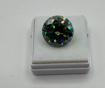Blue Green 10 Carats VVS Stones