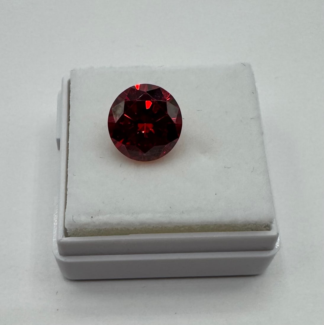 Blood Red VVS Stones (1 of 3)