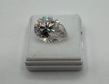 Pearl Shape VVS Moissanite