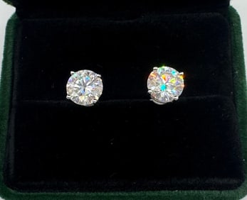 2 Carats VVS Earrings