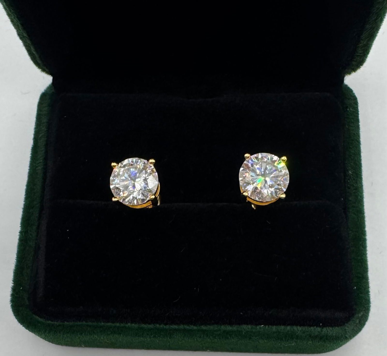 2 Carats VVS Earrings (1 of 2)