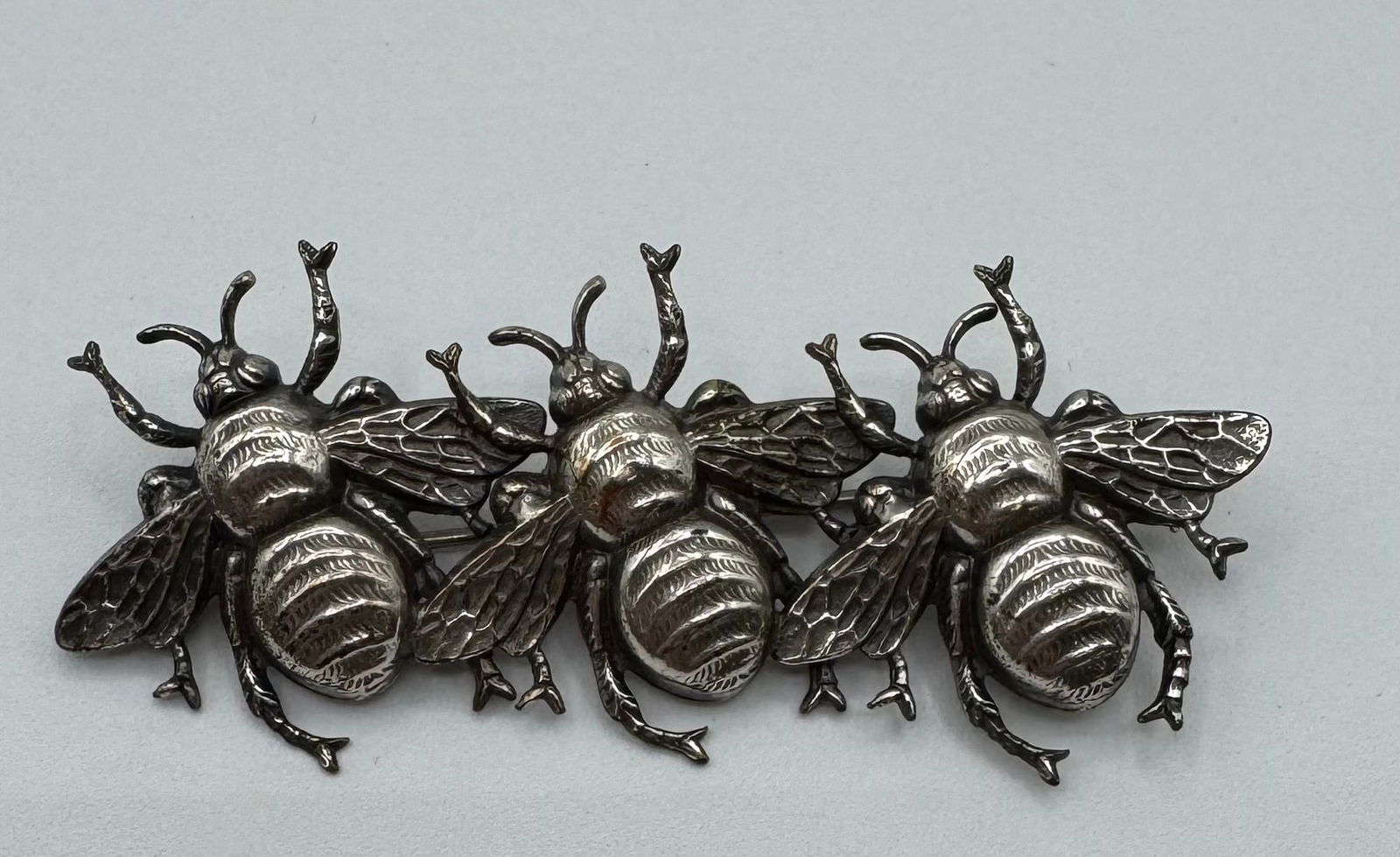 Vintage Joseff Of Hollywood 3 Bee Signed Brooch Pin (1 of 2)