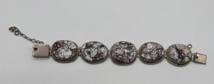 Vintage Navajo Chris Tom Sterling Silver Wild Horse Magnesite Bracelet