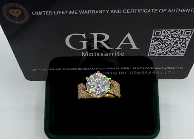Yellow Gold 5 Carats VVS Ring
