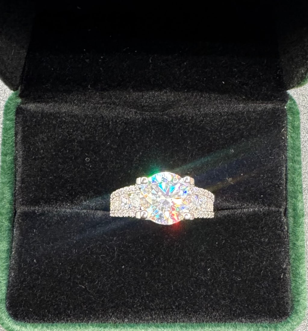 3 Carats VVS Ring (1 of 3)