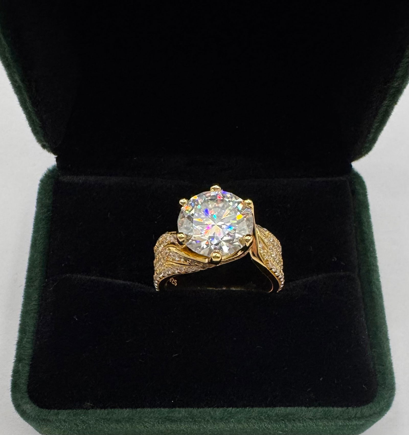 5 Carats Moissanite Ring - 3