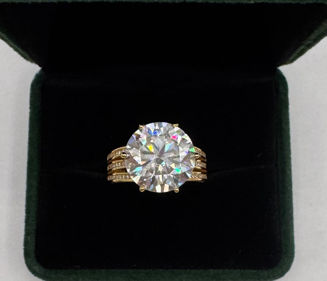 10 Carats Moissanite Ring - 2