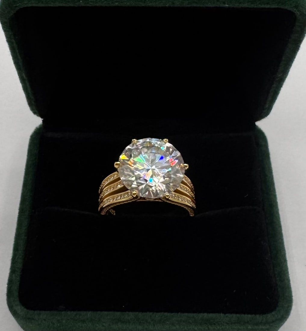 10 Carats Moissanite Ring - 3