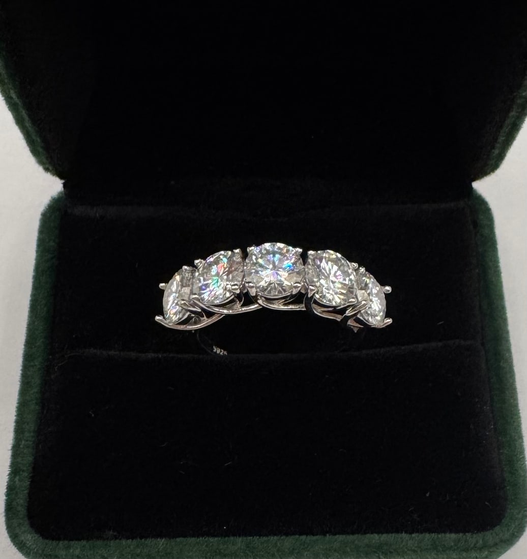 5 Carats Moissanite VVS Ring - 2