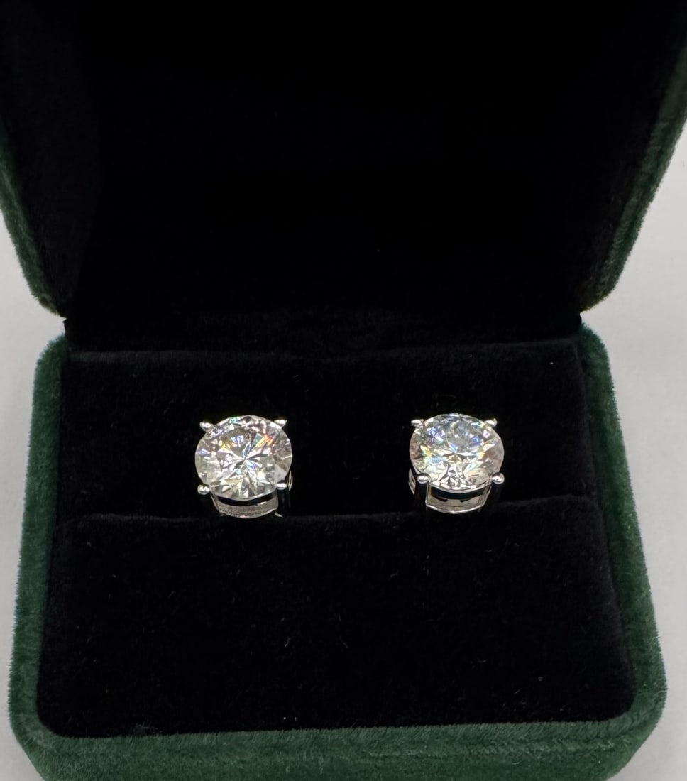 3 Carats VVS Earrings - 3