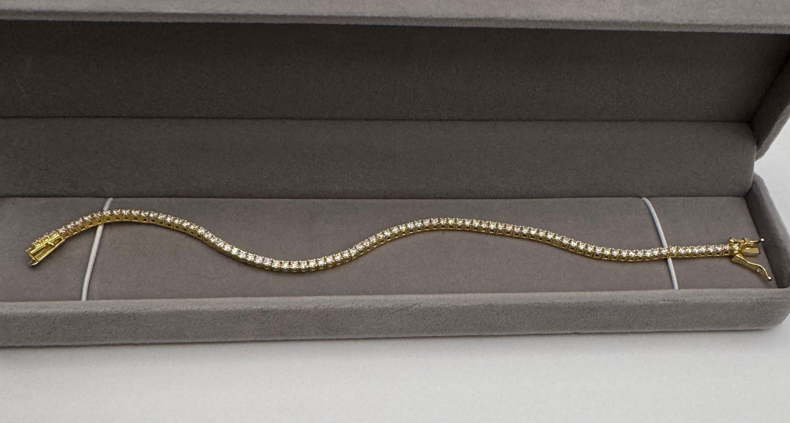 Tennis Bracelet 8 Inches - 2