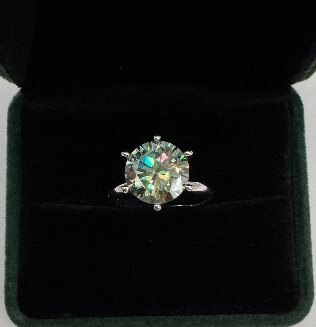 Green 5 Carats VVS Ring - 3