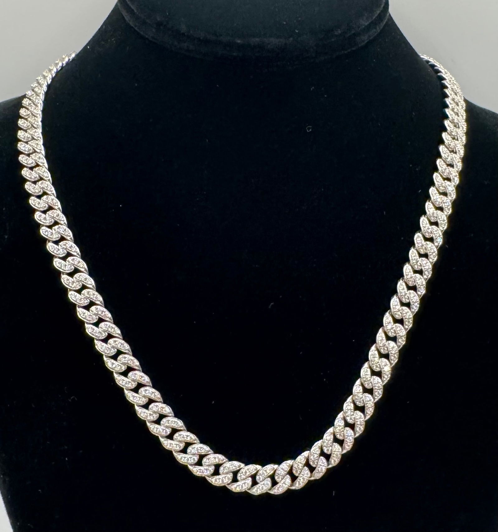 Cuban Chain Link VVS Necklace - 2