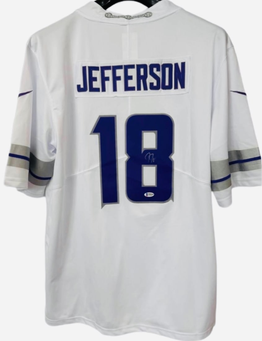 Justin Jerfferson Jersey Autographed Signed COA By Beckett (1 of 1)